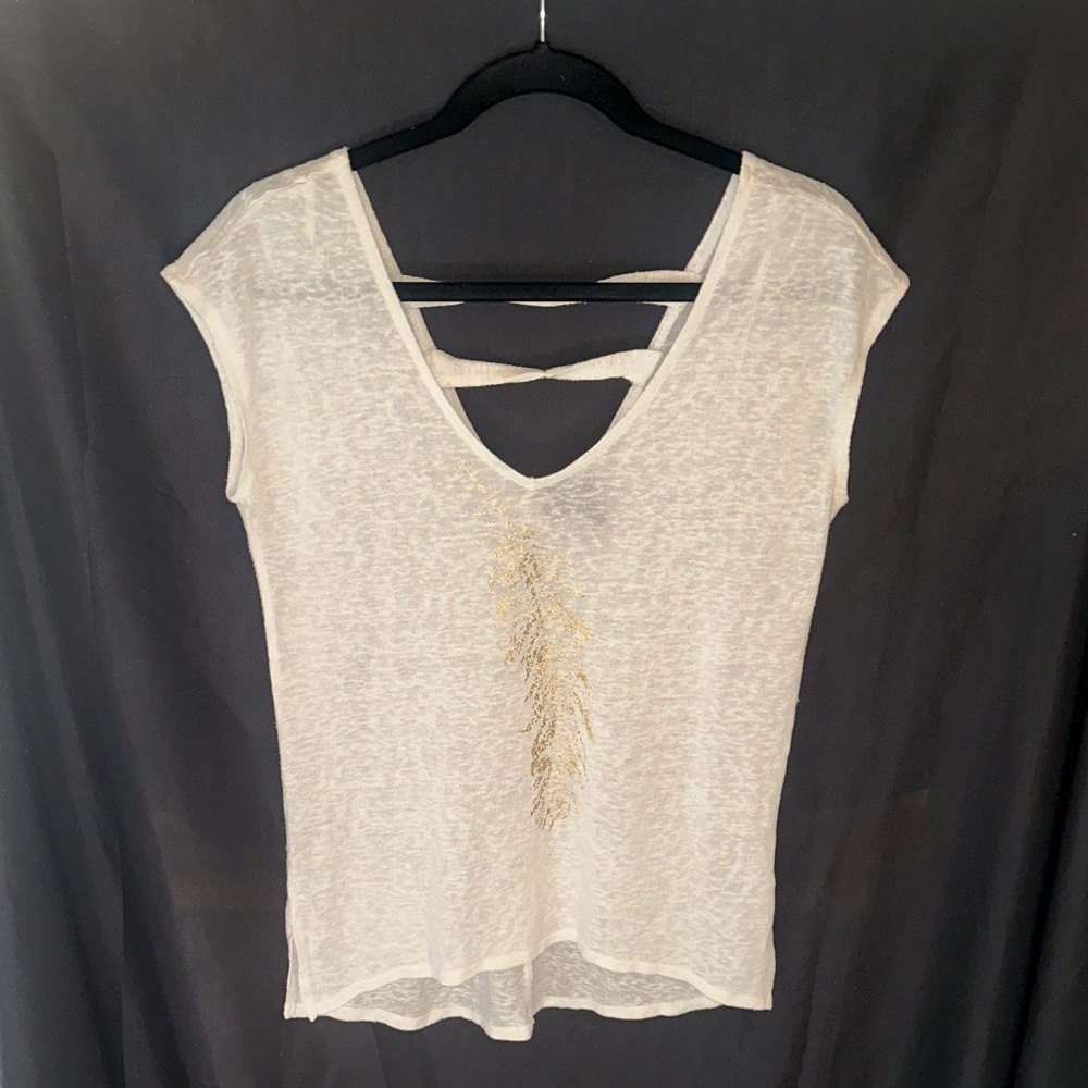 Jessica Simpson White Top with Gold Accent